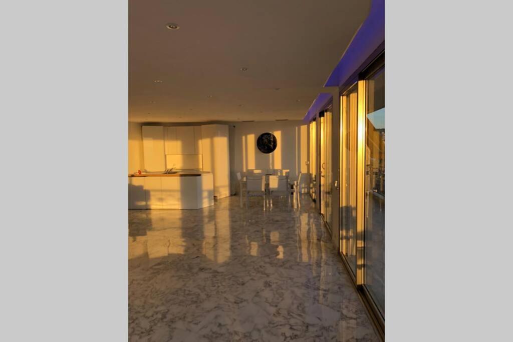Promenade Des Anglais Amazing Sea View 140M2 3Br Ницца Экстерьер фото
